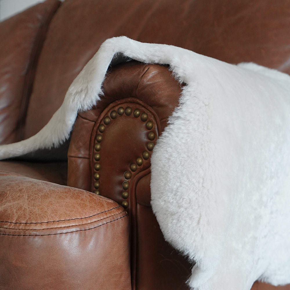 Snowdon Single Sheepskin Throw Rug Ivory Ice